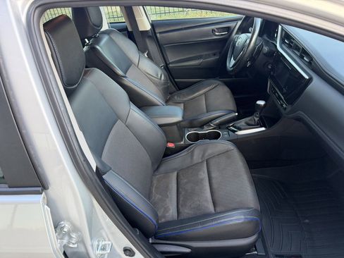 Used 2018 Toyota Corolla SE image 17