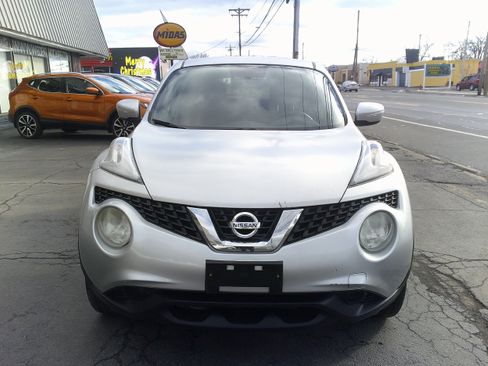 Used 2017 Nissan Juke SV image 9