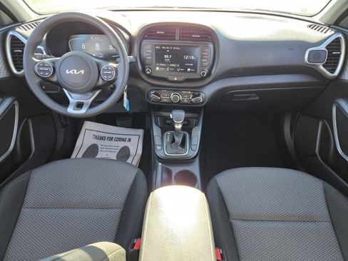 Used 2024 Kia Soul LX w/ Option Group 015 image 12