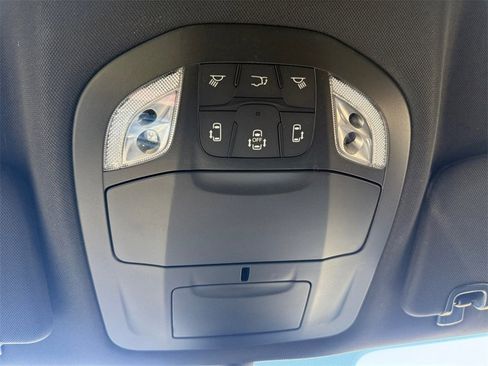 New 2026 Chrysler Pacifica Select image 25