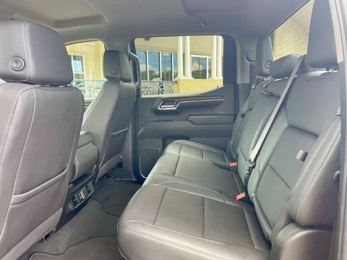 Used 2024 GMC Sierra 1500 SLT RWD image 10