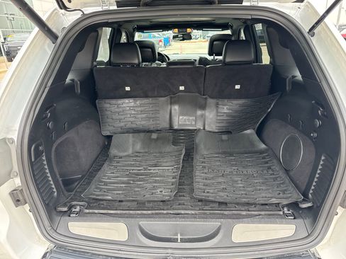 Used 2015 Jeep Grand Cherokee Overland w/ Advanced Technology Group image 24