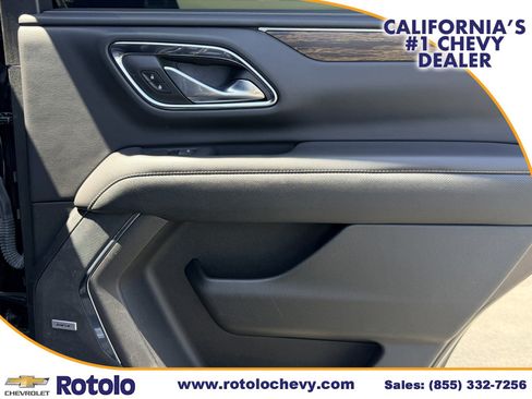 Used 2023 Chevrolet Tahoe Premier AWD/4WD image 12