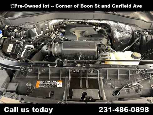 Used 2020 Ford Explorer XLT w/ Class III Trailer Tow Package AWD/4WD image 10