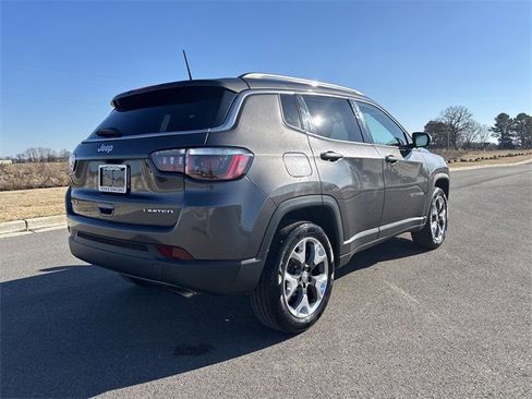 Used 2019 Jeep Compass Limited image 5