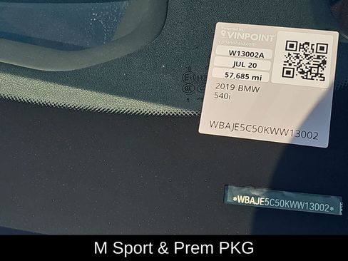 Used 2019 BMW 540i w/ M Sport Package RWD image 25
