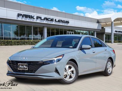 Used 2022 Hyundai Elantra SE