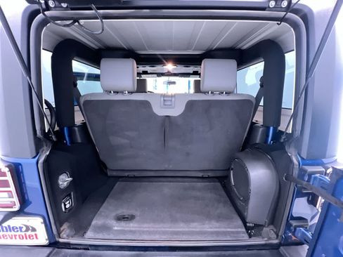 Used 2009 Jeep Wrangler X AWD/4WD image 36