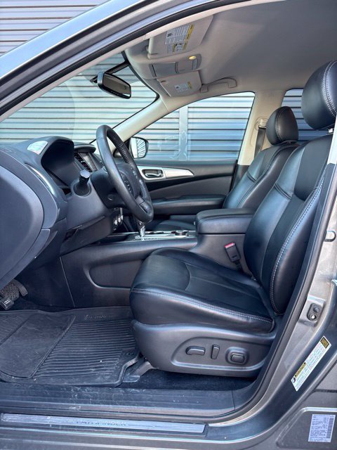 Used 2020 Nissan Pathfinder SL AWD/4WD image 5