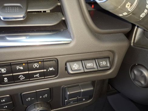 Certified 2024 Chevrolet Tahoe High Country w/ Advanced Technology Package image 10