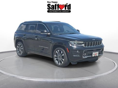 Used 2023 Jeep Grand Cherokee Overland w/ Luxury Tech Group IV AWD/4WD image 19