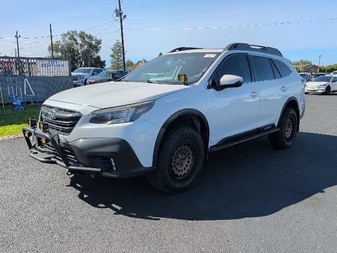 Used 2021 Subaru Outback Premium AWD/4WD image 1
