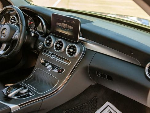 Used 2016 Mercedes-Benz C 350e Sedan image 11