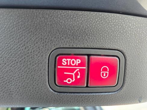 Used 2016 Mercedes-Benz GL 450 4MATIC w/ Premium I Package image 25