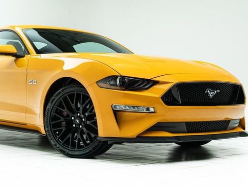 Used 2018 Ford Mustang GT w/ GT Performance Package RWD image 4