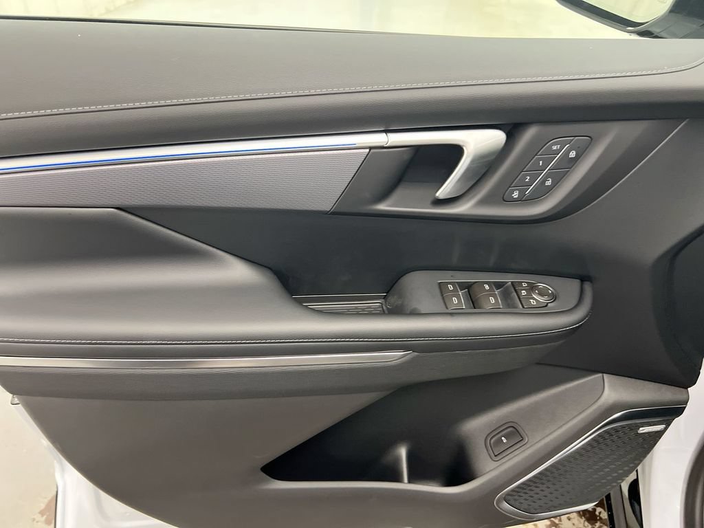 New 2026 Buick Enclave Sport Touring w/ Power Package AWD/4WD image 22