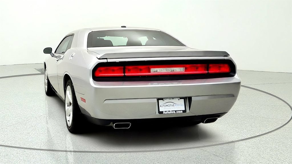 Used 2013 Dodge Challenger SXT w/ Super Sport Group RWD image 6