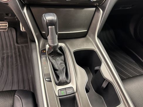 Used 2020 Honda Accord Sport image 16
