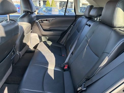 Used 2019 Toyota RAV4 XLE image 17
