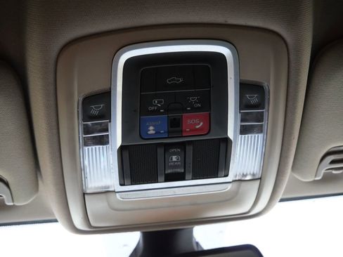 Used 2022 RAM 2500 Laramie AWD/4WD image 38