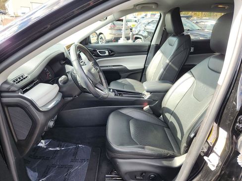 Certified 2022 Jeep Compass Limited image 15