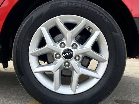 Used 2022 Kia Soul LX w/ Technology Package image 40