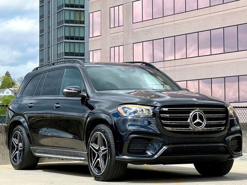 Certified 2024 Mercedes-Benz GLS 450 4MATIC image 1