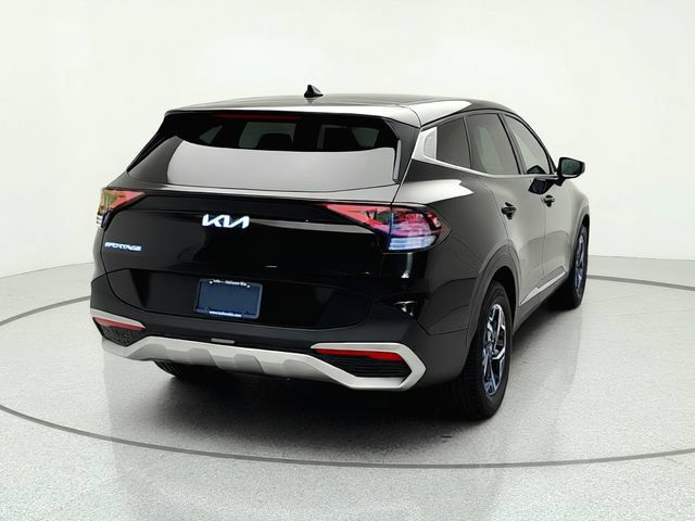 Certified 2024 Kia Sportage LX FWD image 5