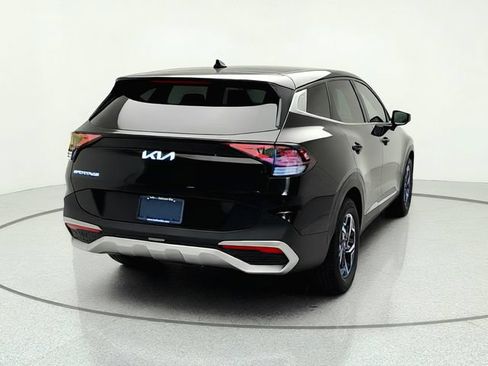 Certified 2024 Kia Sportage LX FWD image 5