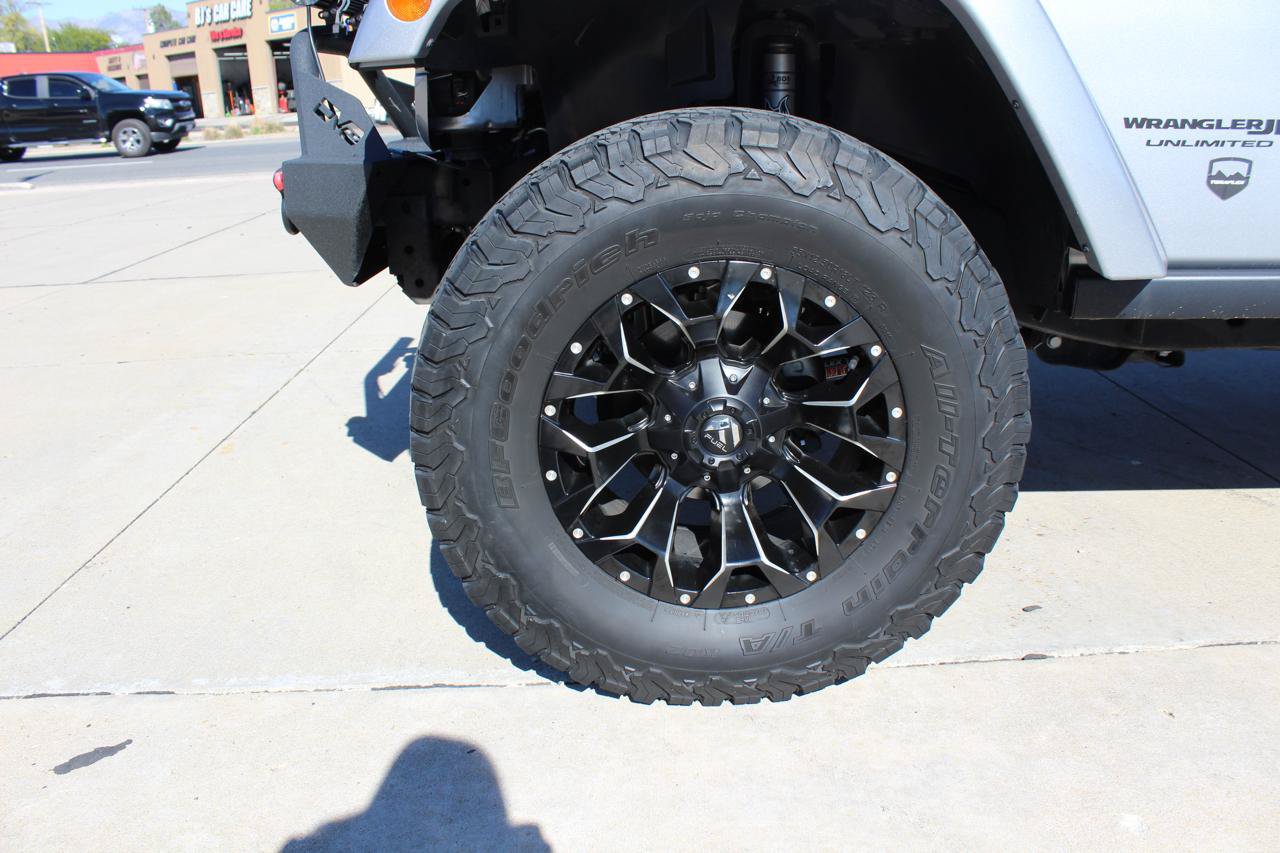 Used 2018 Jeep Wrangler Unlimited Rubicon AWD/4WD image 48