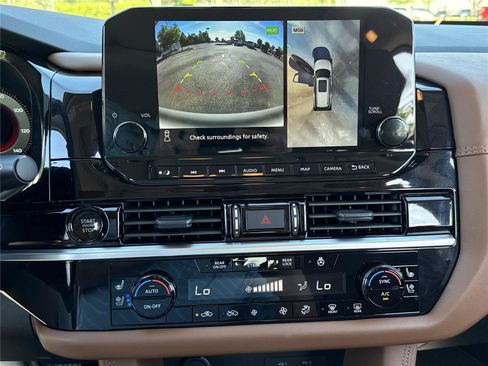 Used 2025 Nissan Pathfinder Platinum w/ Cargo Package FWD image 7