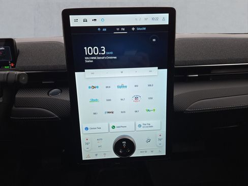 Certified 2025 Ford Mustang Mach-E Premium image 17