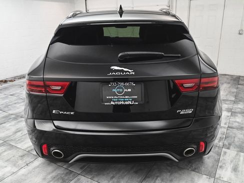 Used 2020 Jaguar E-PACE SE image 5