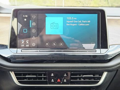 Used 2024 Volkswagen Atlas SE image 21