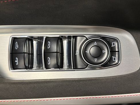 Used 2023 Chevrolet Corvette Stingray Premium Conv w/ Z51 Performance Package RWD image 17