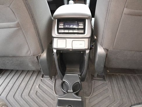 Used 2023 Subaru Ascent Premium w/ Convenience Package image 32