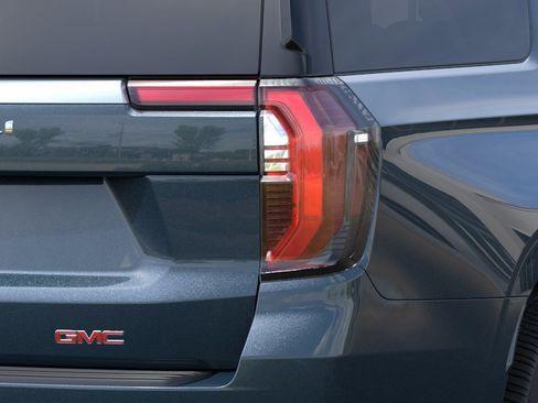 New 2026 GMC Yukon XL Denali AWD/4WD image 11