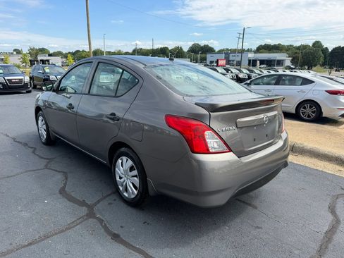 Used 2017 Nissan Versa S Plus FWD image 5
