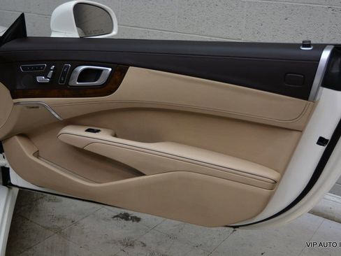 Used 2014 Mercedes-Benz SL 550 image 14
