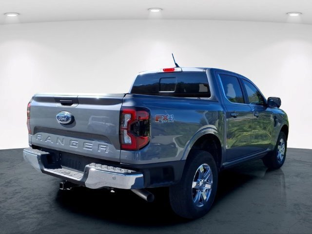Used 2025 Ford Ranger Lariat w/ FX4 Off-Road Package AWD/4WD image 11