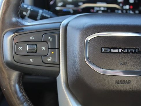 Used 2022 GMC Yukon XL Denali w/ Denali Premium Package image 26