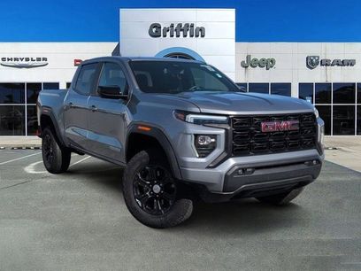 Used 2024 GMC Canyon Elevation w/ Convenience Package