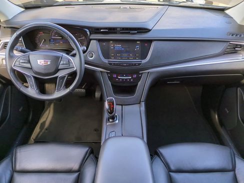 Used 2018 Cadillac XT5 Luxury w/ Driver Awareness Package image 14