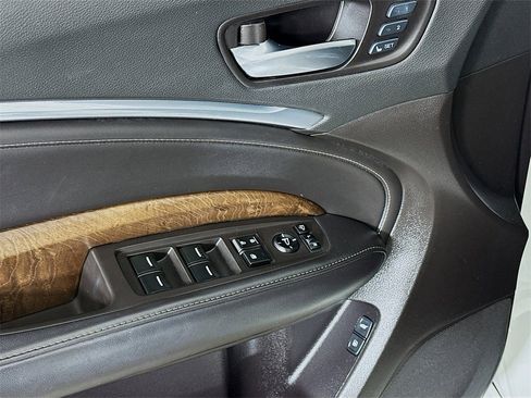 Used 2020 Acura MDX SH-AWD w/ Advance Package image 23