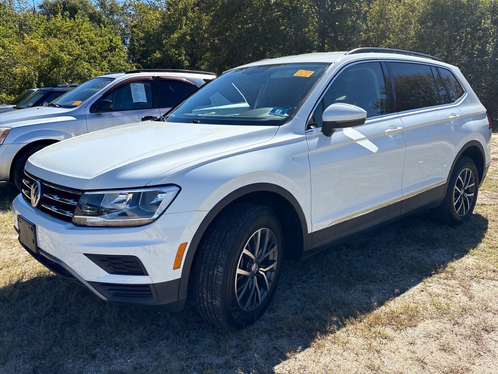 Used 2020 Volkswagen Tiguan SE AWD/4WD image 3