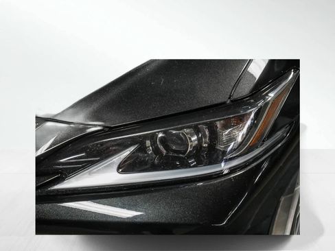 Used 2024 Lexus ES 300h image 7