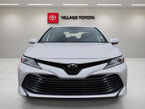 Certified 2020 Toyota Camry XLE image 8