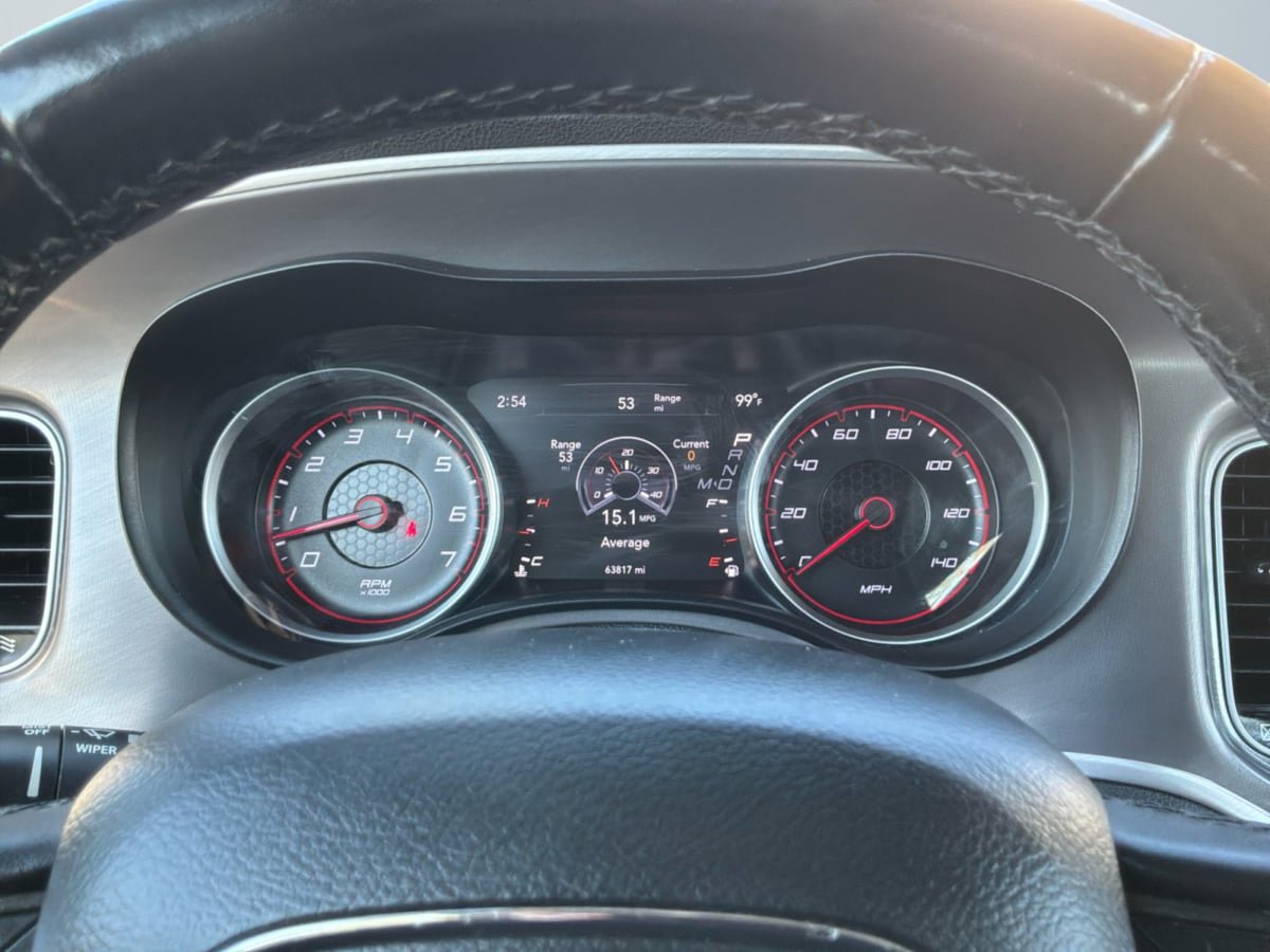 Used 2022 Dodge Charger SXT RWD image 12