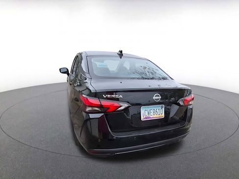 Used 2025 Nissan Versa SV image 6