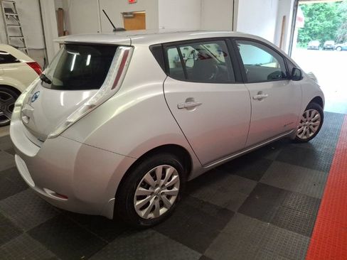 Used 2015 Nissan Leaf S w/ Charge Package FWD image 12